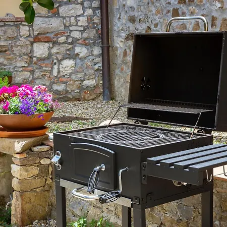 Al Poderuzzo Private With Jacuzzi&garden Casa vacanze *